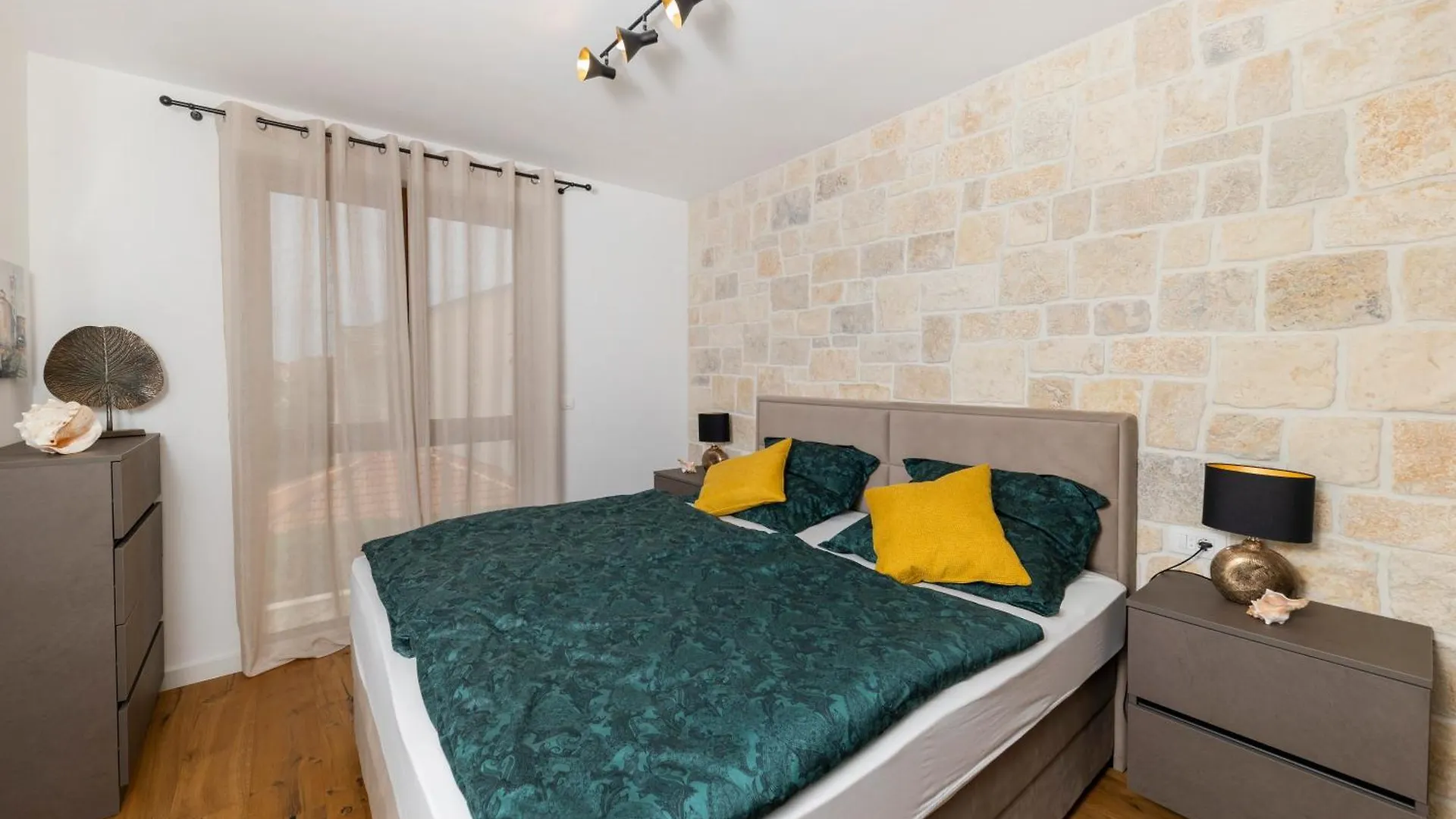 Luxury Beachfront Villa In Kozino, Zadar With Stunning Sea Views